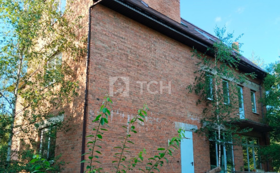 Дом, Новомосковский административный округ, посёлок Красные Горки, улица Вишнёвый Сад, 18, #id1715285