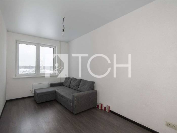 1-комн. квартира, Свердловский, ул Строителей, 9 #id297600