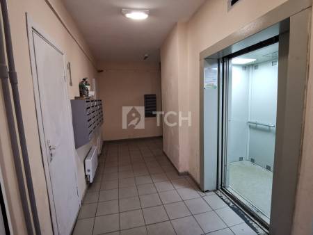 Квартира-студия, посёлок городского типа Свердловский, улица Михаила Марченко, 10, #id1946574