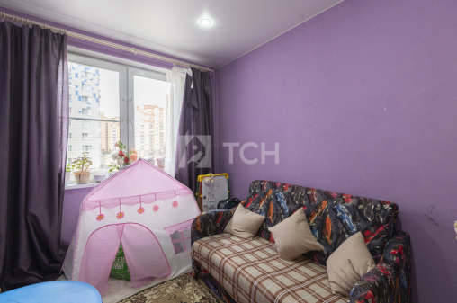 2-комн. квартира, посёлок городского типа Свердловский, Заречная улица, 10, #id1503786