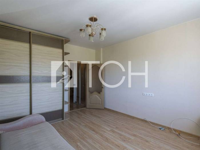 1-комн. квартира, Свердловский, ул Строителей, 2 #id283392