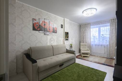 2-комн. квартира, посёлок городского типа Свердловский, Заречная улица, 3, #id1980858