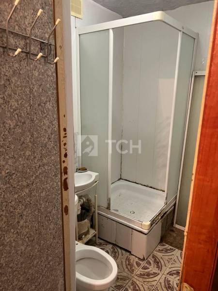 2-комн. квартира, посёлок городского типа Свердловский, Набережная улица, 4А, #id1876500