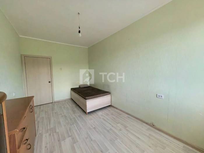 2-комн. квартира, посёлок городского типа Свердловский, Берёзовая улица, 2, #id2283390