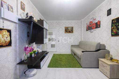 2-комн. квартира, посёлок городского типа Свердловский, Заречная улица, 3, #id1980858