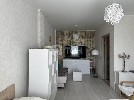 1-комн. квартира, посёлок городского типа Свердловский, Заречная улица, 7, #id1856431