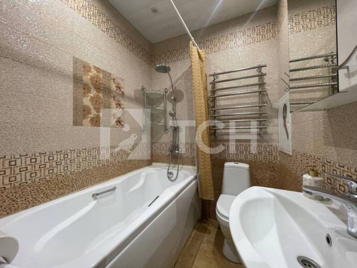 2-комн. Квартира, рабочий посёлок Свердловский, Заречная улица, 3, #id500292