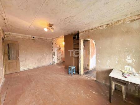 2-комн. квартира, посёлок городского типа Свердловский, Набережная улица, 4А, #id1876500