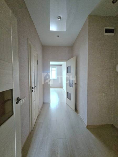 1-комн. квартира, посёлок городского типа Свердловский, улица Строителей, 12, #id1955615