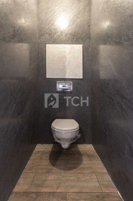 3-комн. квартира, посёлок городского типа Свердловский, улица Строителей, 6, #id1602102