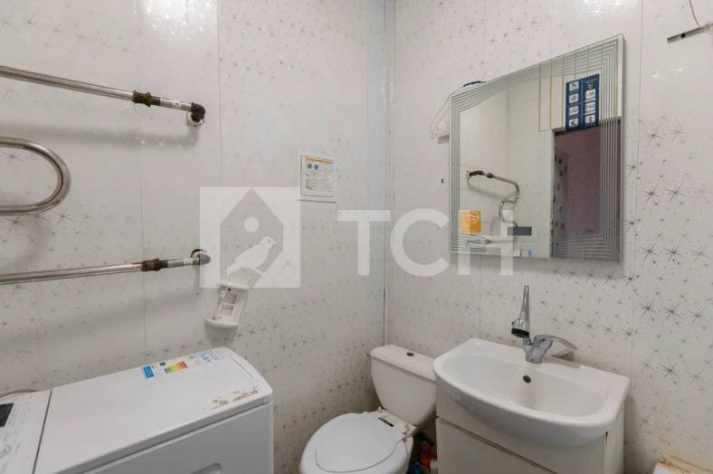 Квартира-студия, рабочий посёлок Свердловский, улица Строителей, 7, #id471235