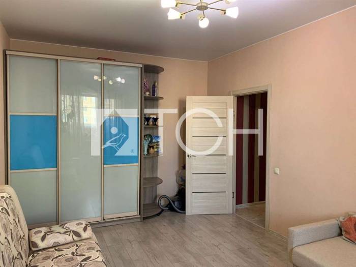 2-комн. квартира, Свердловский, ул Молодежная, 1 #id289032