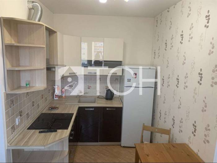 1-комн. квартира, Свердловский, ул Строителей, 8 #id283653