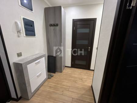 2-комн. квартира, посёлок городского типа Свердловский, Молодёжная улица, 4, #id1950647