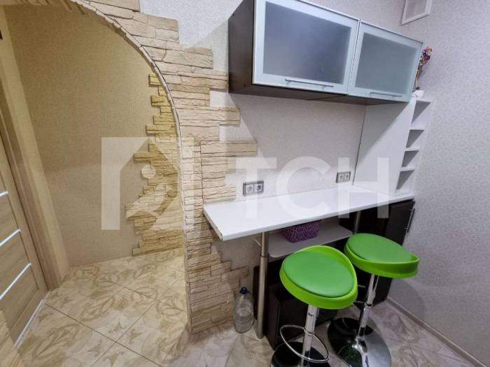 1-комн. квартира, рабочий посёлок Свердловский, улица Строителей, 20, #id368626