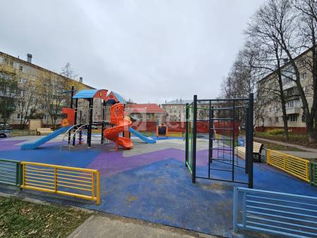 3-комн. квартира, рабочий посёлок Лесной, улица Гагарина, 2А, #id1502654