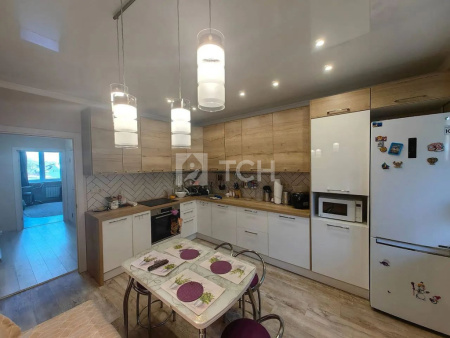 3-комн. квартира, Мытищи, улица Красная Слобода, 13, #id1088435