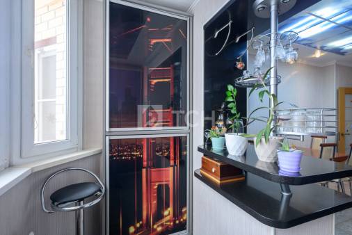 3-комн. квартира, Щёлково, Чкаловская улица, 10, #id2034172