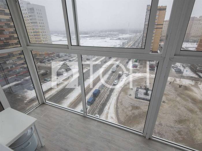 3-комн. квартира, Свердловский, ул Строителей, 6 #id278323