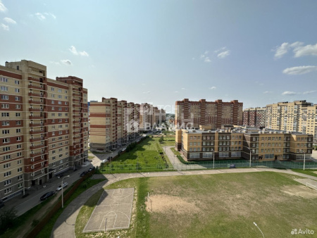 2-комн. квартира, посёлок городского типа Свердловский, Молодёжная улица, 1, #id1133655