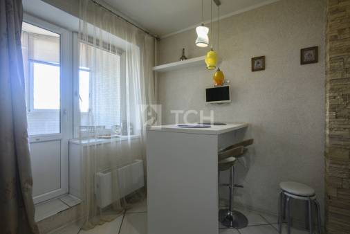 1-комн. квартира, посёлок городского типа Свердловский, Заречная улица, 7, #id1856431