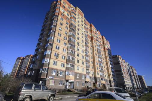 1-комн. квартира, посёлок городского типа Свердловский, Заречная улица, 7, #id1856431