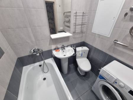 Квартира-студия, посёлок городского типа Свердловский, улица Строителей, 3, #id1990602