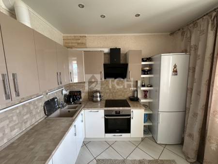 1-комн. квартира, посёлок городского типа Свердловский, Заречная улица, 7, #id1856431