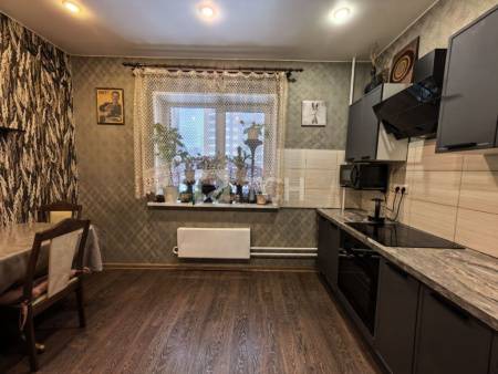 2-комн. квартира, посёлок городского типа Биокомбината, 17Б, #id1876339