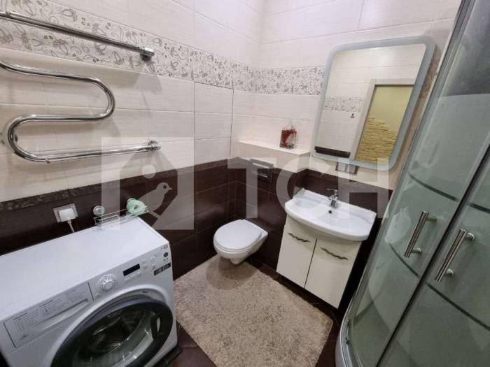 1-комн. квартира, рабочий посёлок Свердловский, улица Строителей, 20, #id368626