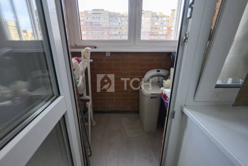 1-комн. квартира, посёлок городского типа Свердловский, улица Строителей, 12, #id1924723