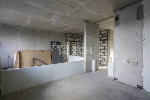 2-комн. квартира, посёлок городского типа Свердловский, улица Строителей, 3, #id1924697