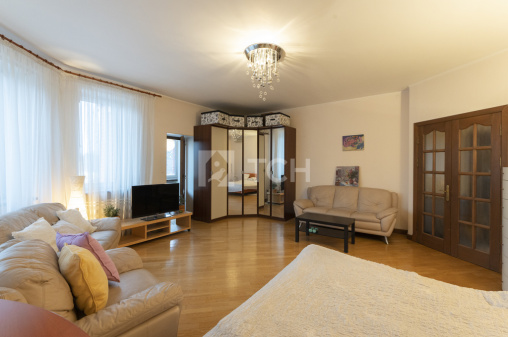 4-комн. квартира, Королёв, улица Маяковского, 4, #id1334786