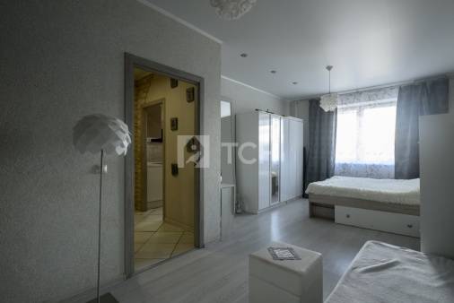 1-комн. квартира, посёлок городского типа Свердловский, Заречная улица, 7, #id1856431