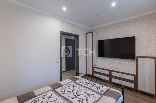 2-комн. квартира, рабочий посёлок Лесной, Школьная улица, 2А, #id1644035