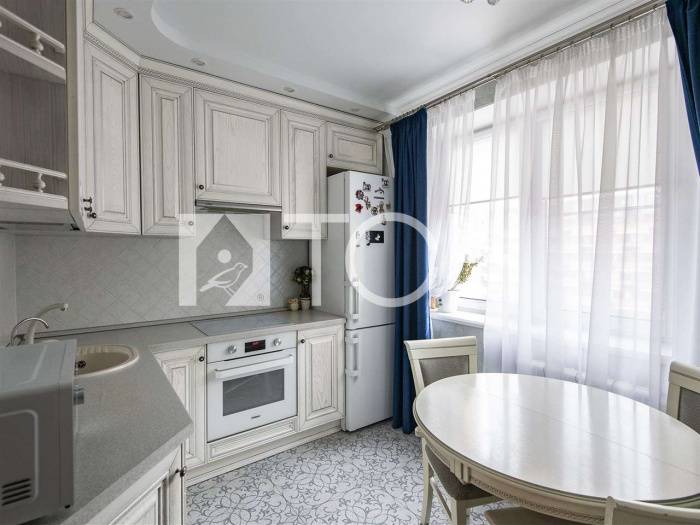 3-комн. квартира, Свердловский, ул Строителей, 6 #id278323