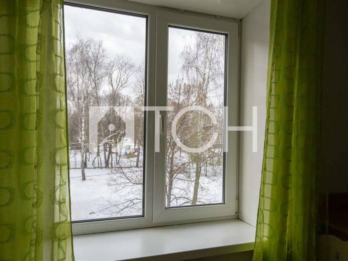 3-комн. квартира, Свердловский, ул Заводская, 3 #id258344