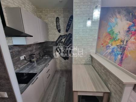 Квартира-студия, посёлок городского типа Свердловский, улица Строителей, 3, #id1990602