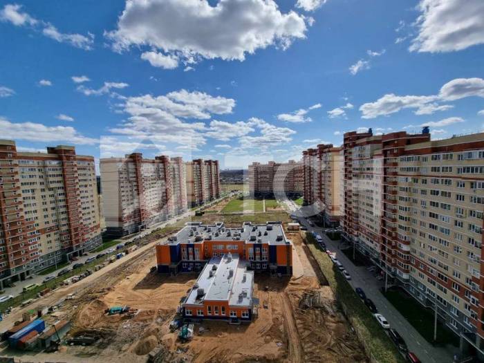1-комн. квартира, рабочий посёлок Свердловский, улица Строителей, 20, #id368626