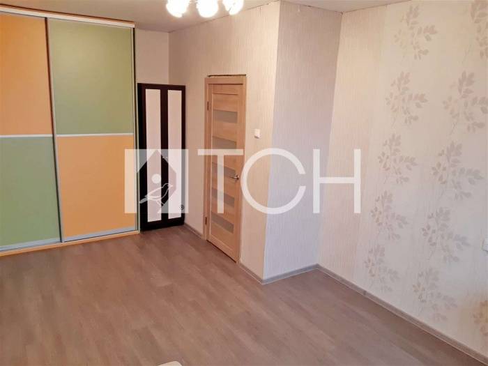 1-комн. квартира, Свердловский, ул Строителей, 8 #id272123