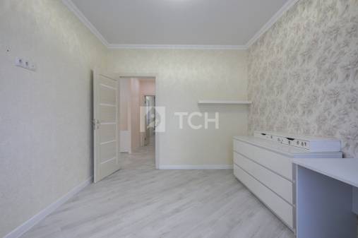 3-комн. квартира, посёлок городского типа Свердловский, Заречная улица, 10, #id1983722