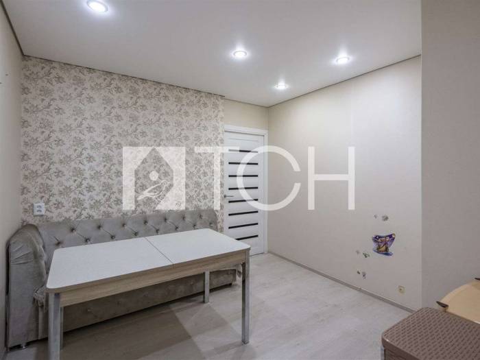 2-комн. квартира, Пироговский, ул Советская, 5 #id282384