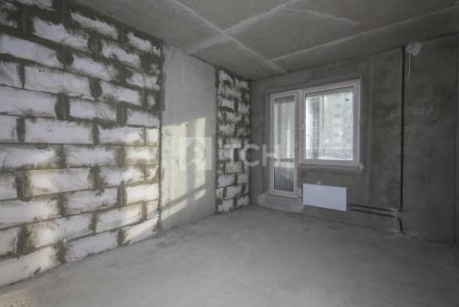 2-комн. квартира, посёлок городского типа Свердловский, улица Строителей, 3, #id1924697