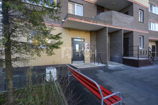 1-комн. квартира, посёлок городского типа Свердловский, Заречная улица, 7, #id1856431