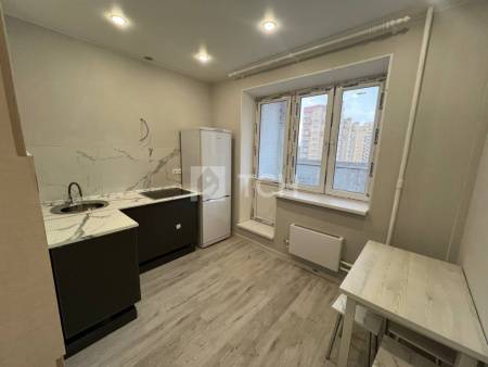 1-комн. квартира, посёлок городского типа Свердловский, улица Строителей, 12, #id1962374