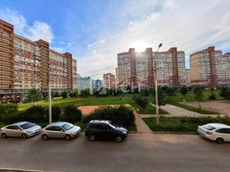 2-комн. квартира, посёлок городского типа Свердловский, Берёзовая улица, 2, #id2283390