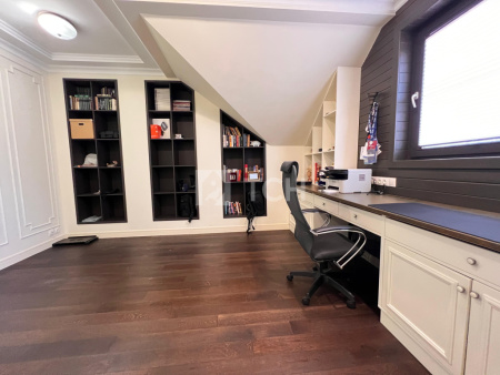 Дом, Новомосковский административный округ, деревня Мешково, Верхняя улица, 11, #id1139125