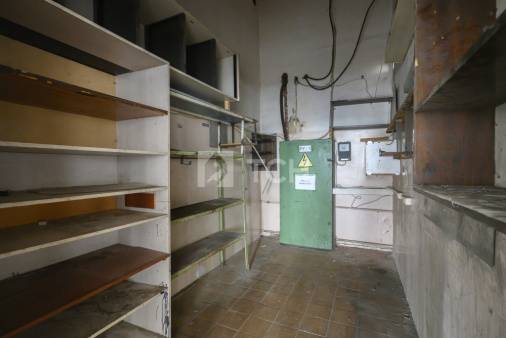 Коммерческая недвижимость, посёлок городского типа Свердловский, Центральная улица, 1, #id1978691