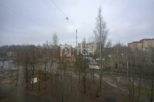 3-комн. квартира, посёлок Биокомбината, 27, #id1966096