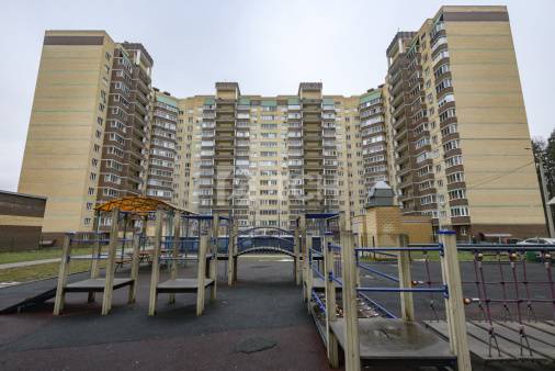 2-комн. квартира, дачный посёлок Зеленоградский, улица Зелёный Город, 3, #id1948317